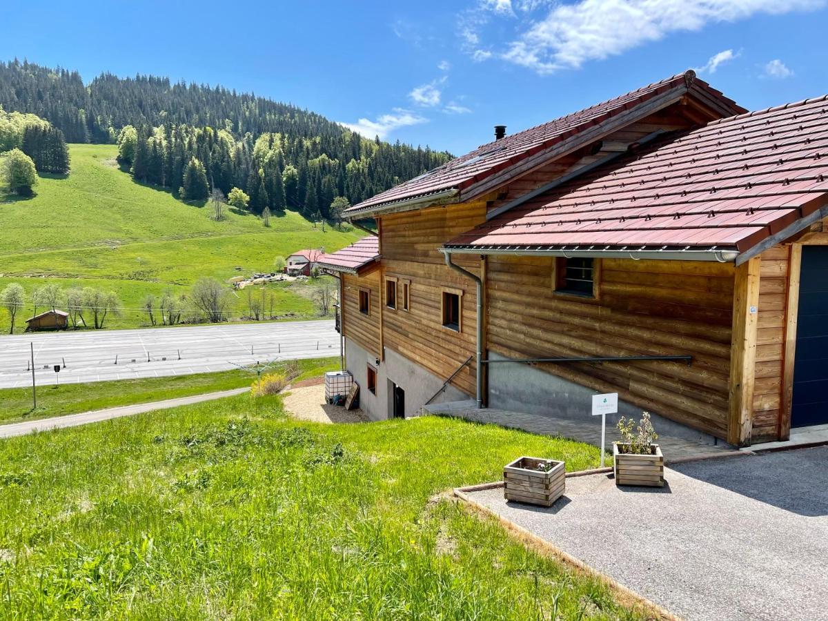 Gite Avec Terrasse Et Belle Vue - Chaletnelda Com Lamoura Zewnętrze zdjęcie